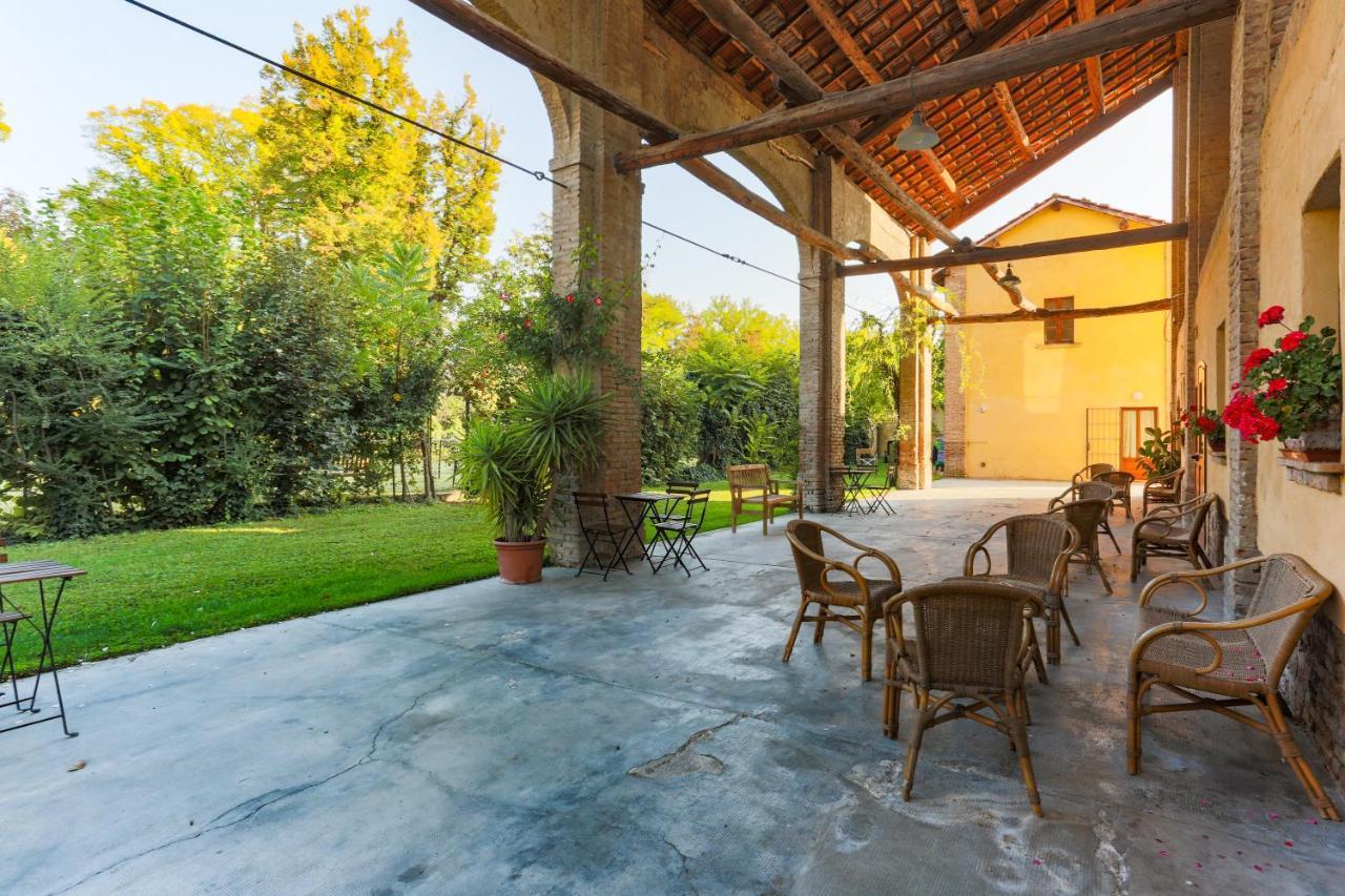 Agriturismo Le Corti Della Gualdana Voghera Exterior photo
